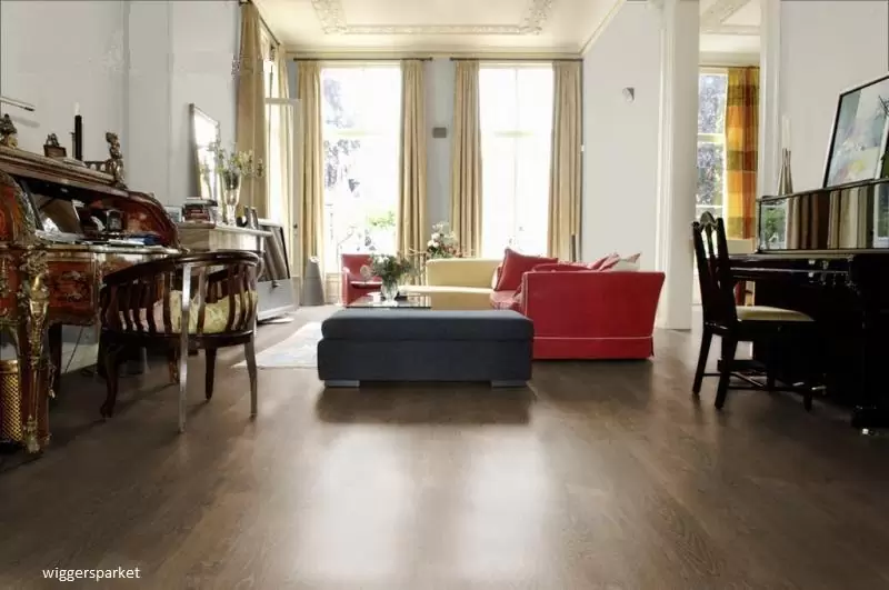 Bourgogne parketvloer aanleggen bij Wiggers