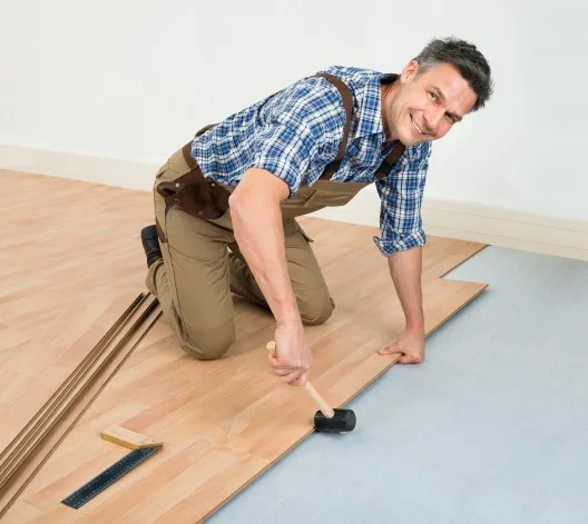 WAAROM KIEZEN VOOR - vloerlegger die lacht WAAROM KIEZEN VOOR - vloerlegger die lacht